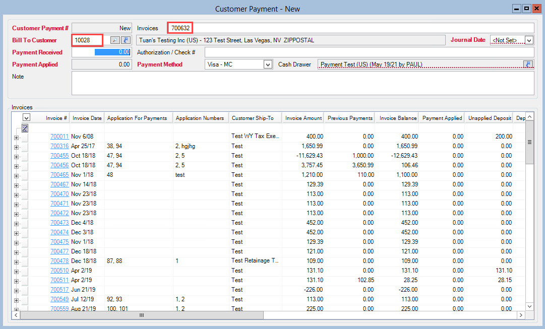 Customer Payment window; shows the location of the Invoices field and Bill To Customer field.